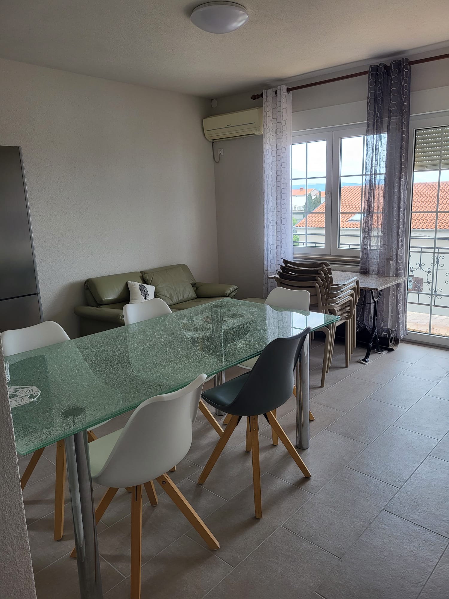 Apartment 4 — 2